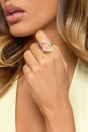 Oval Ring