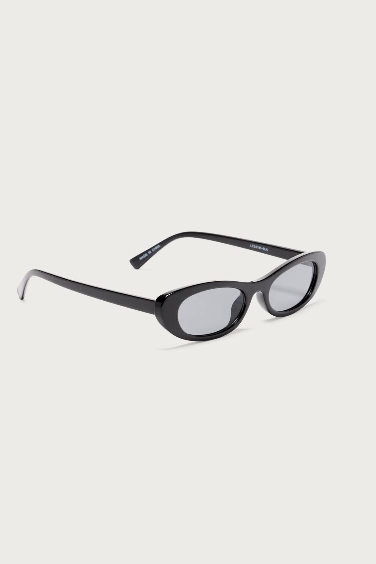 Henlee Oval Sunglasses - Image 3