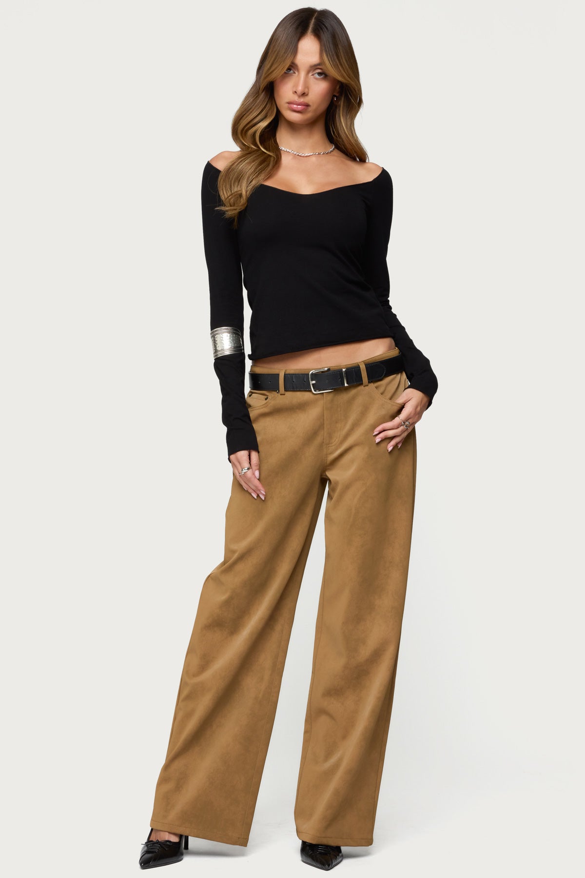 Nattie Off Shoulder V Neck Top - Image 6